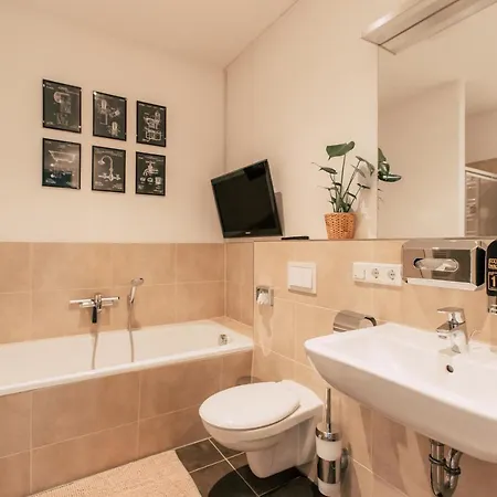 Luga Homes - Zoo Leipzig