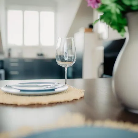 Luga Homes - Zoo Appartement