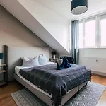 Luga Homes - Zoo Appartement