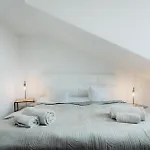 Luga Homes - Zoo Appartement