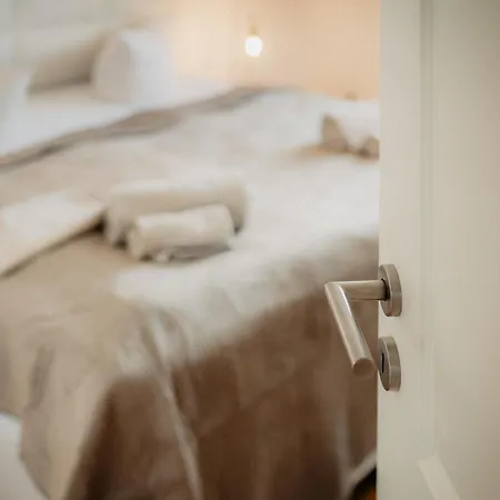 Luga Homes - Zoo Apartamento